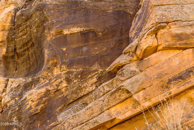 000 Bell Cow aka Rock Art Ranch Road 11, Winslow, AZ 86047