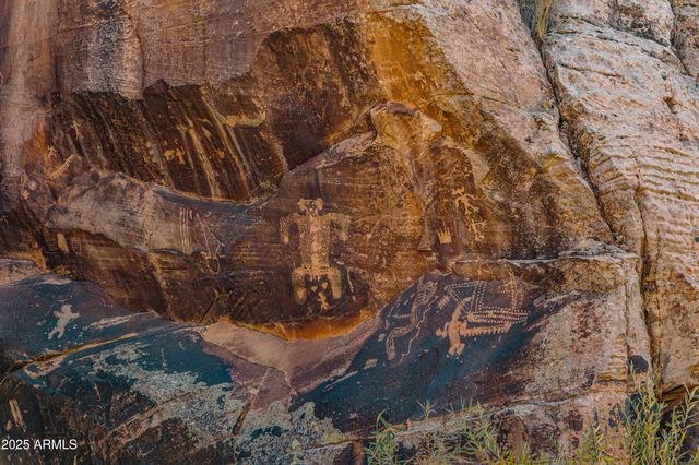 000 Bell Cow aka Rock Art Ranch Road 11, Winslow, AZ 86047