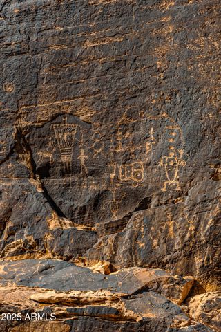 000 Bell Cow aka Rock Art Ranch Road 11, Winslow, AZ 86047