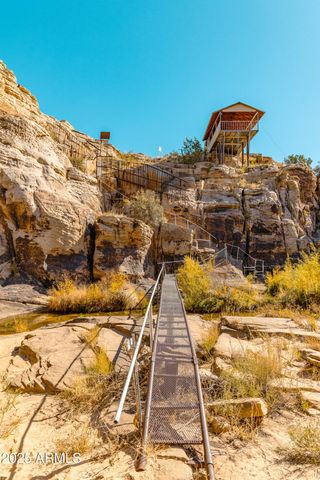000 Bell Cow aka Rock Art Ranch Road 11, Winslow, AZ 86047