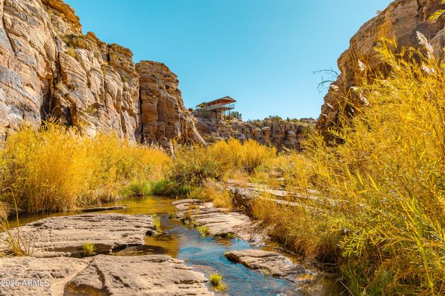 000 Bell Cow aka Rock Art Ranch Road 11, Winslow, AZ 86047