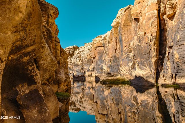 000 Bell Cow aka Rock Art Ranch Road 11, Winslow, AZ 86047