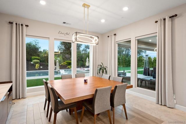 21992 Wilgen Rd, Escondido, CA 92029