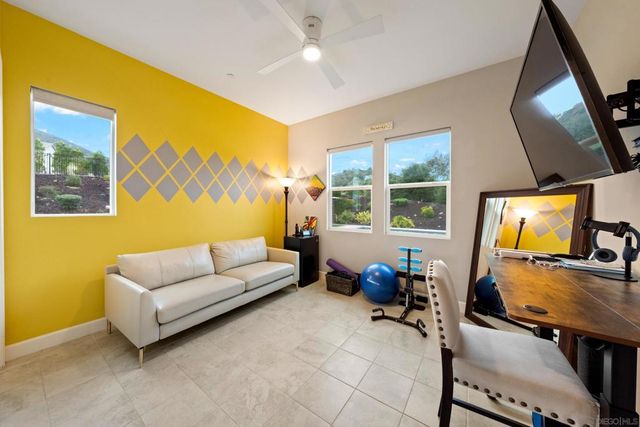 21992 Wilgen Rd, Escondido, CA 92029