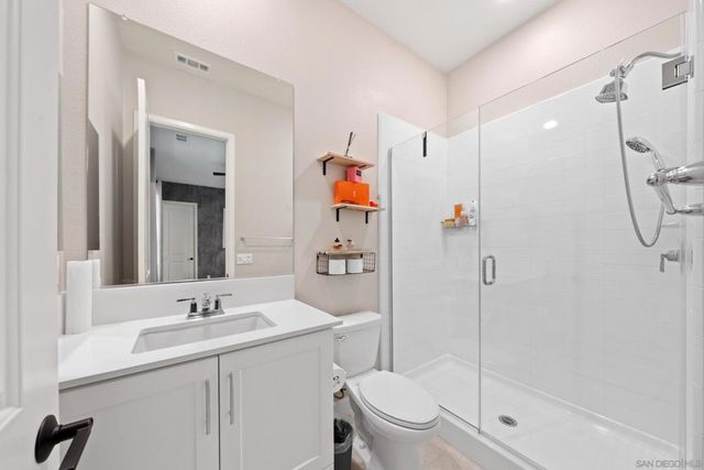 21992 Wilgen Rd, Escondido, CA 92029
