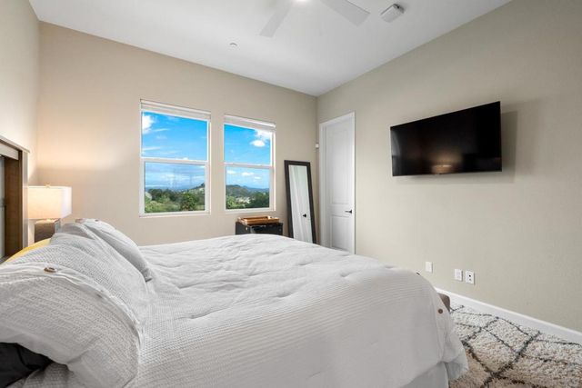 21992 Wilgen Rd, Escondido, CA 92029