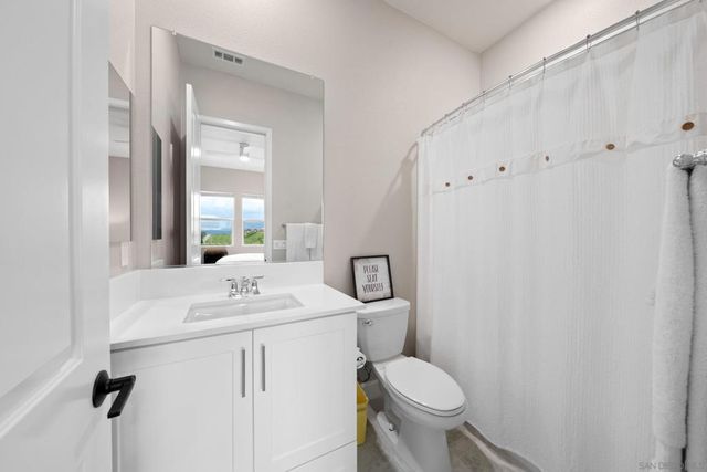 21992 Wilgen Rd, Escondido, CA 92029