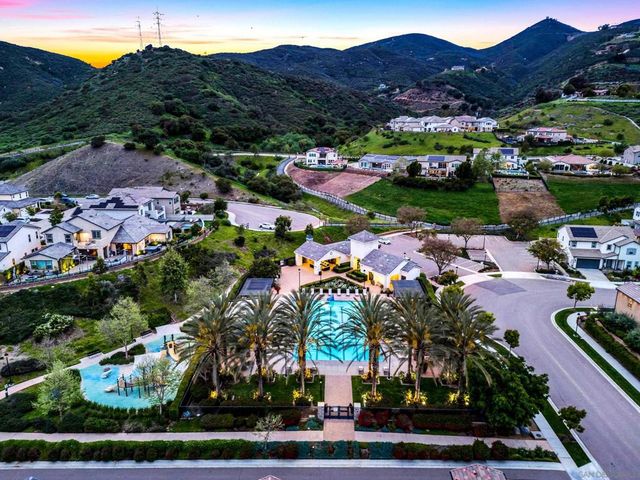 21992 Wilgen Rd, Escondido, CA 92029