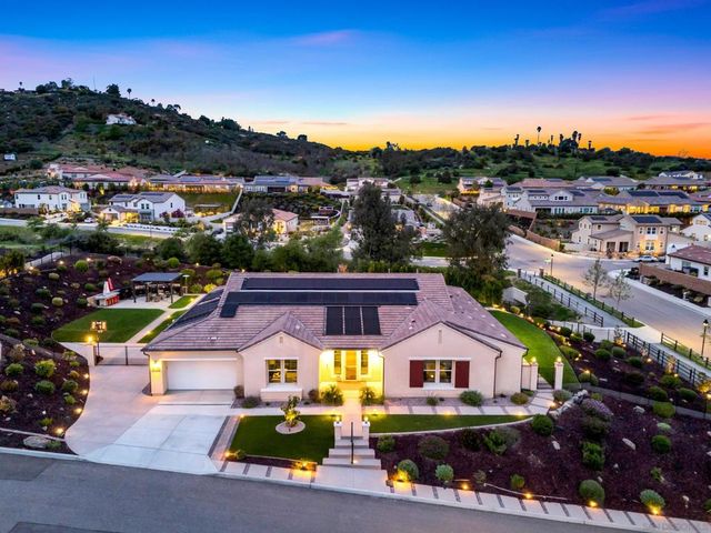 21992 Wilgen Rd, Escondido, CA 92029
