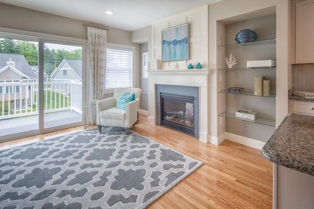 15 Lenox Drive A, Dover, NH 03820