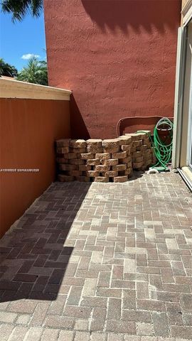 11479 NW 60th Terrace 373, Doral, FL 33178