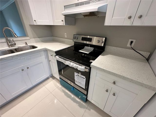 23442 Lyons Rd 404, Boca Raton, FL 33428