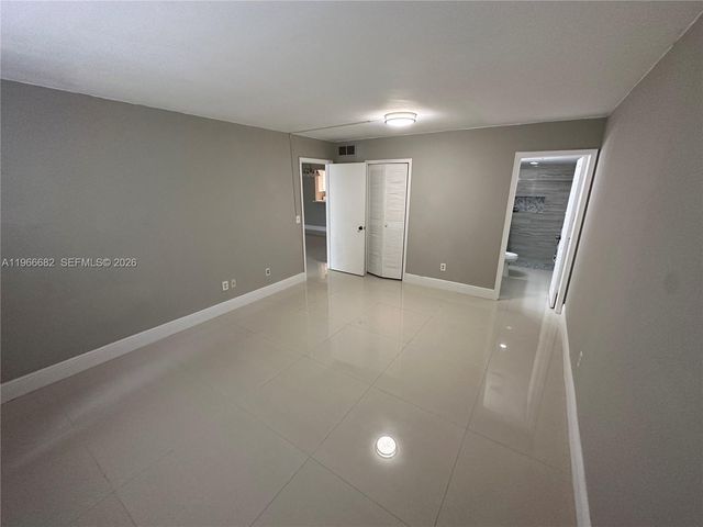 23442 Lyons Rd 404, Boca Raton, FL 33428