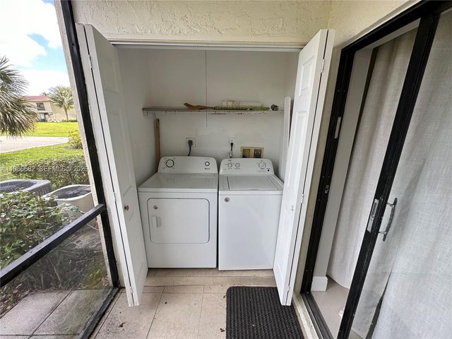 23442 Lyons Rd 404, Boca Raton, FL 33428