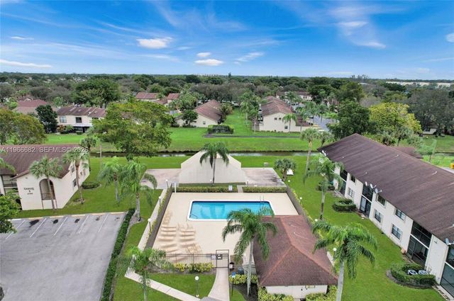 23442 Lyons Rd 404, Boca Raton, FL 33428