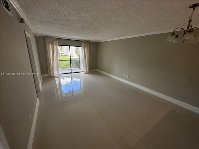 23442 Lyons Rd 404, Boca Raton, FL 33428