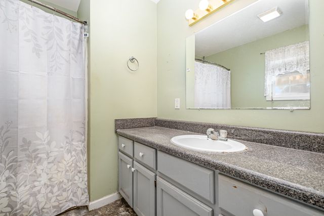 423 Brookside Dr, Mount Pleasant, TN 38474