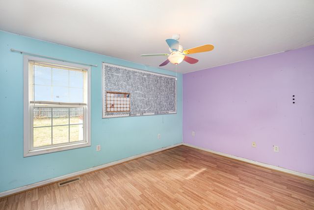 423 Brookside Dr, Mount Pleasant, TN 38474