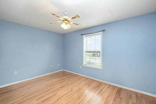 423 Brookside Dr, Mount Pleasant, TN 38474