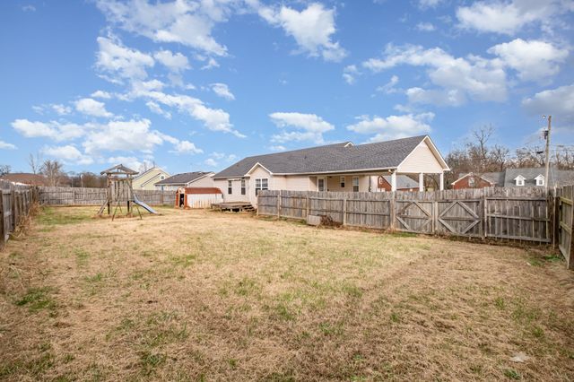 423 Brookside Dr, Mount Pleasant, TN 38474