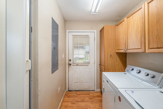 423 Brookside Dr, Mount Pleasant, TN 38474