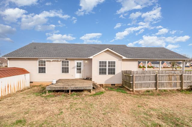 423 Brookside Dr, Mount Pleasant, TN 38474