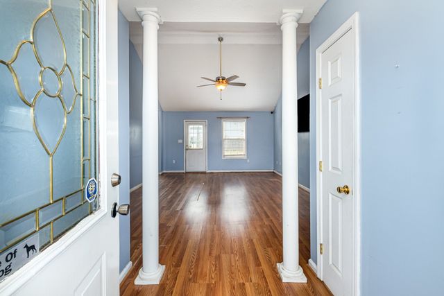 423 Brookside Dr, Mount Pleasant, TN 38474