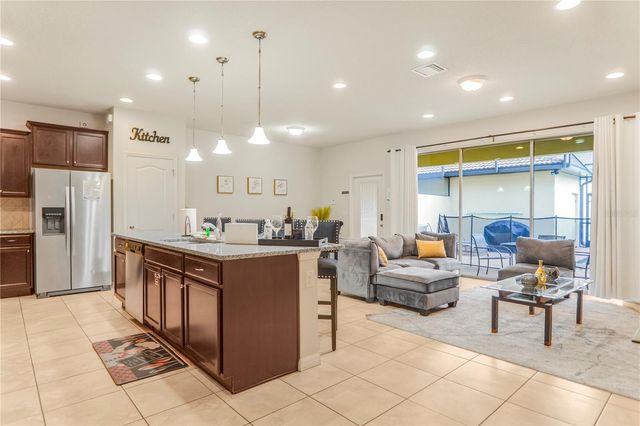 2022 MAJORCA DRIVE, Kissimmee, FL 34747