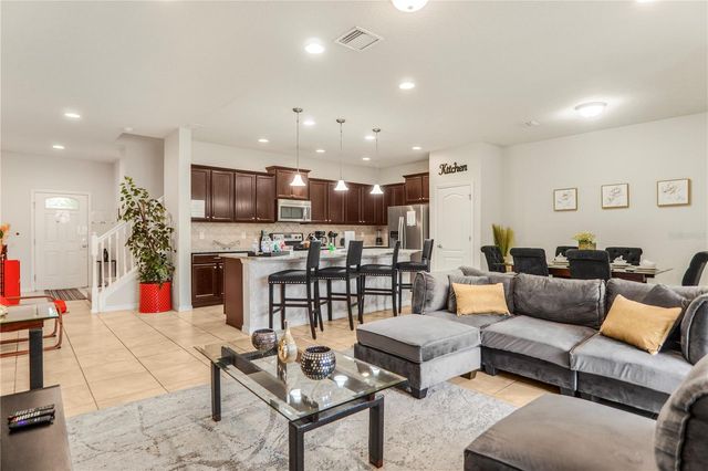 2022 MAJORCA DRIVE, Kissimmee, FL 34747