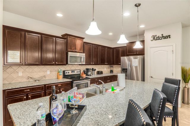 2022 MAJORCA DRIVE, Kissimmee, FL 34747