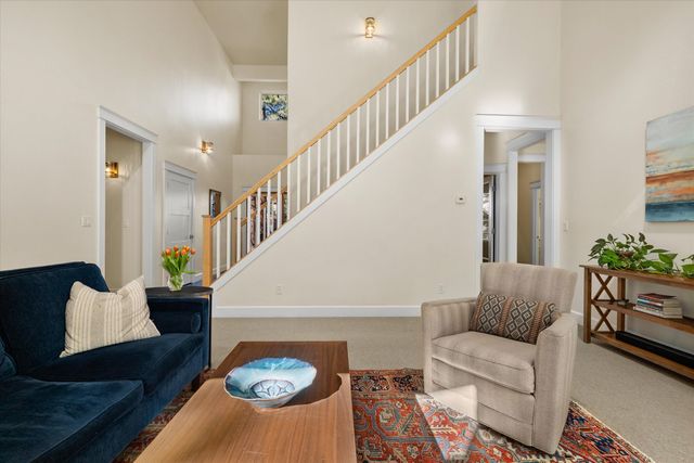 1066 NW Stannium Road, Bend, OR 97703