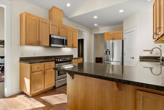 1066 NW Stannium Road, Bend, OR 97703