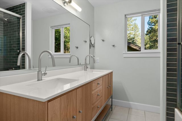 1066 NW Stannium Road, Bend, OR 97703