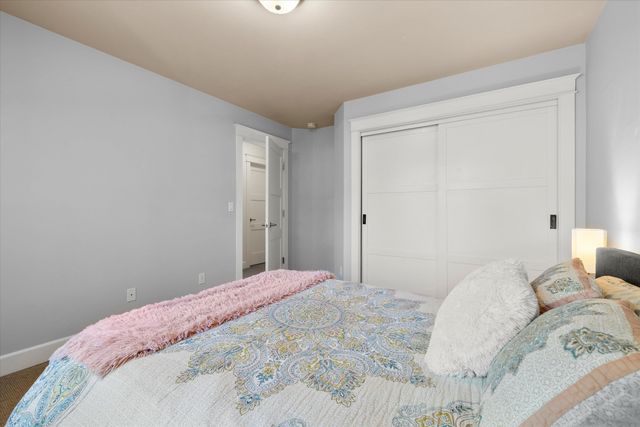 1066 NW Stannium Road, Bend, OR 97703