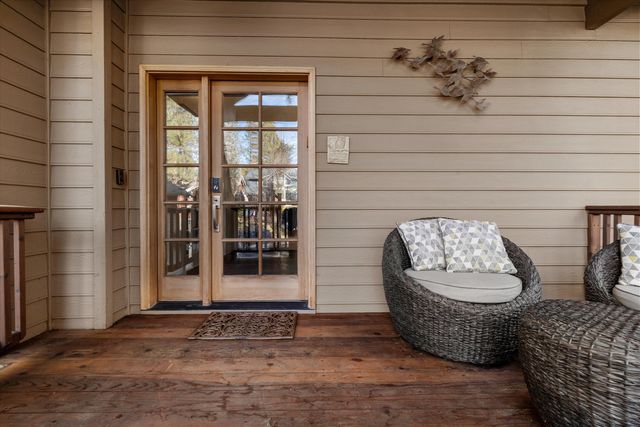 1066 NW Stannium Road, Bend, OR 97703