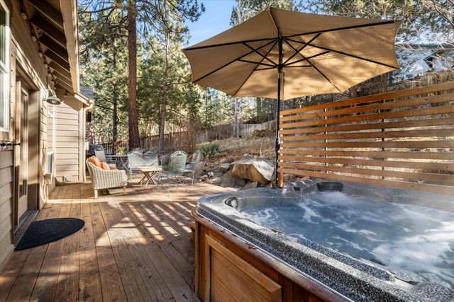 1066 NW Stannium Road, Bend, OR 97703