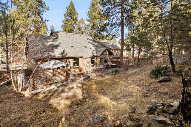 1066 NW Stannium Road, Bend, OR 97703