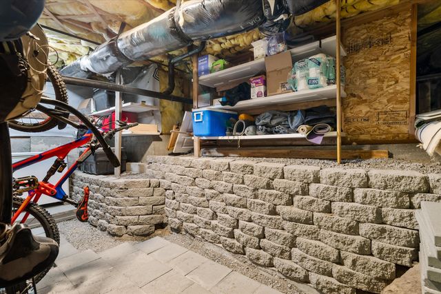 1066 NW Stannium Road, Bend, OR 97703