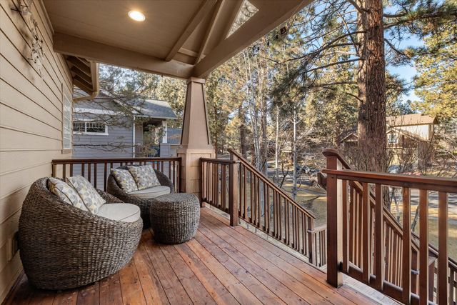 1066 NW Stannium Road, Bend, OR 97703