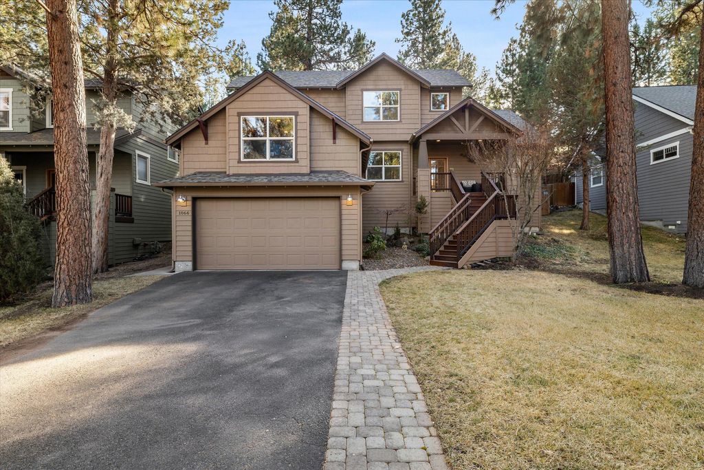 1066 NW Stannium Road, Bend, OR 97703