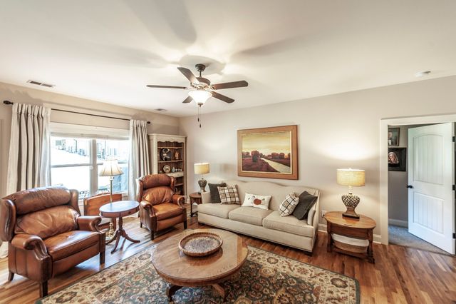 2020 Chadwell Overlook Dr, Madison, TN 37115