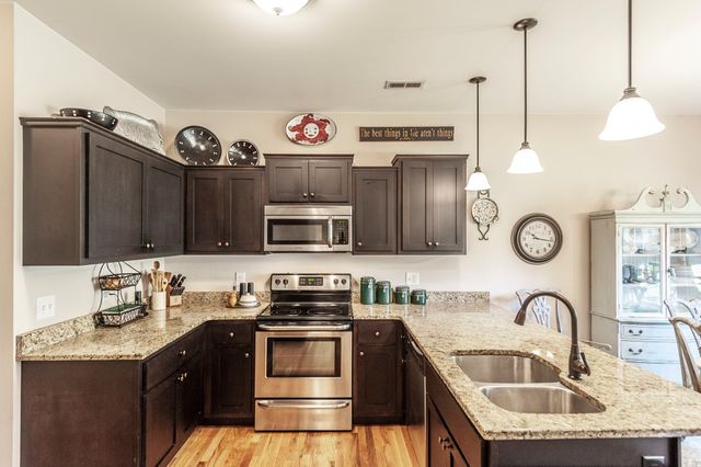 2020 Chadwell Overlook Dr, Madison, TN 37115
