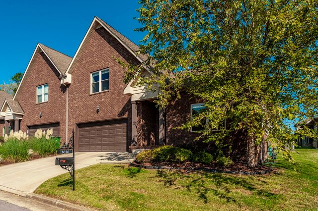 2020 Chadwell Overlook Dr, Madison, TN 37115