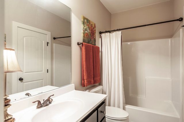 2020 Chadwell Overlook Dr, Madison, TN 37115