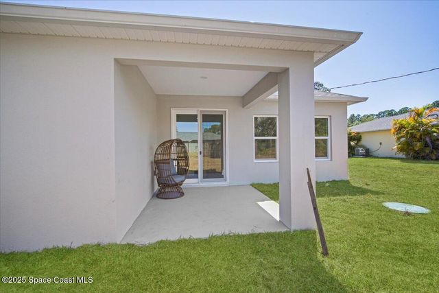 1751 Nandina Court NW, Palm Bay, FL 32907