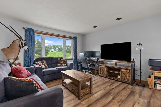 N2749 EVERGREEN LANE, Appleton, WI 54913