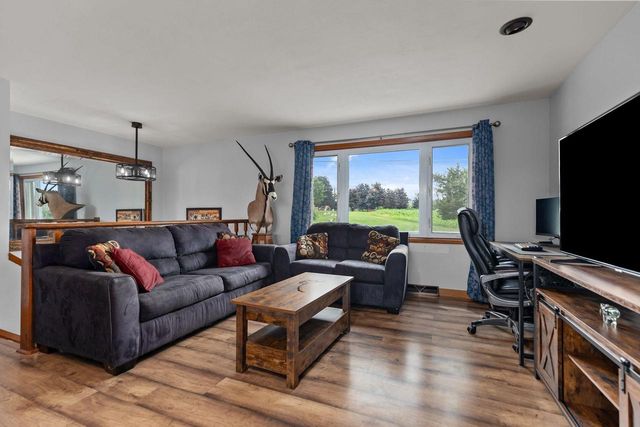 N2749 EVERGREEN LANE, Appleton, WI 54913