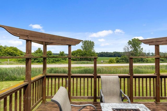 N2749 EVERGREEN LANE, Appleton, WI 54913