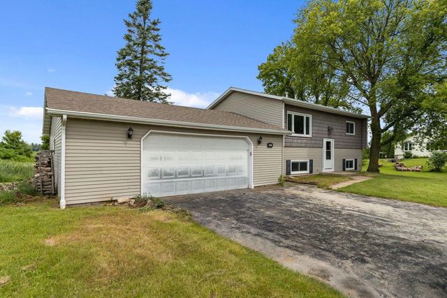 N2749 EVERGREEN LANE, Appleton, WI 54913