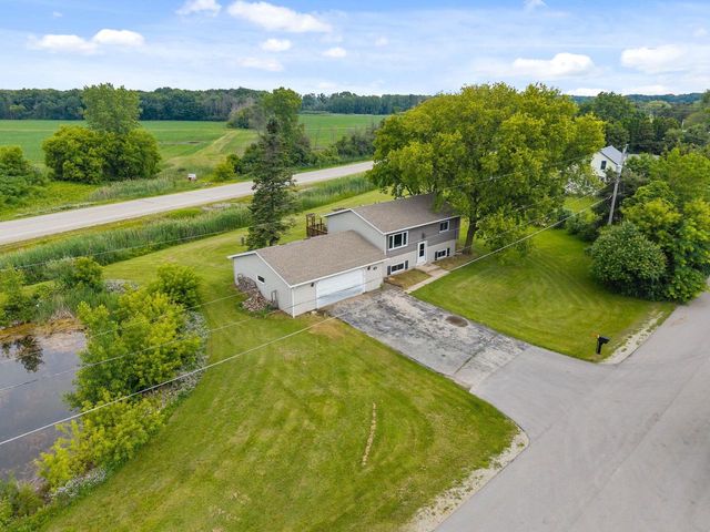 N2749 EVERGREEN LANE, Appleton, WI 54913